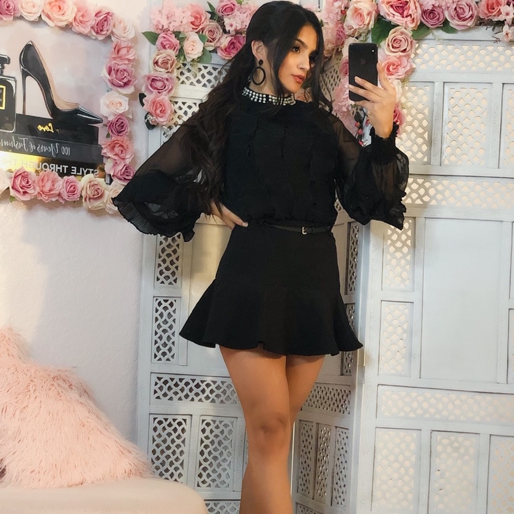 Black skort
